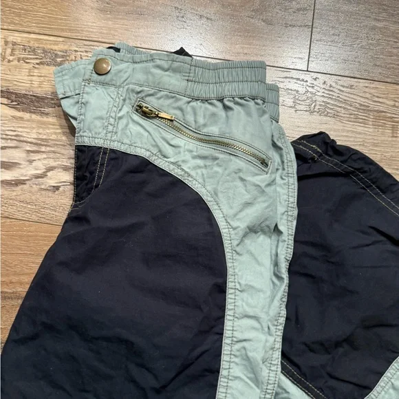 Silence + Noise Green and Black Color block Moto Pants - Picture 3 of 5